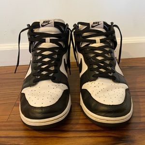 Nike Panda Dunks